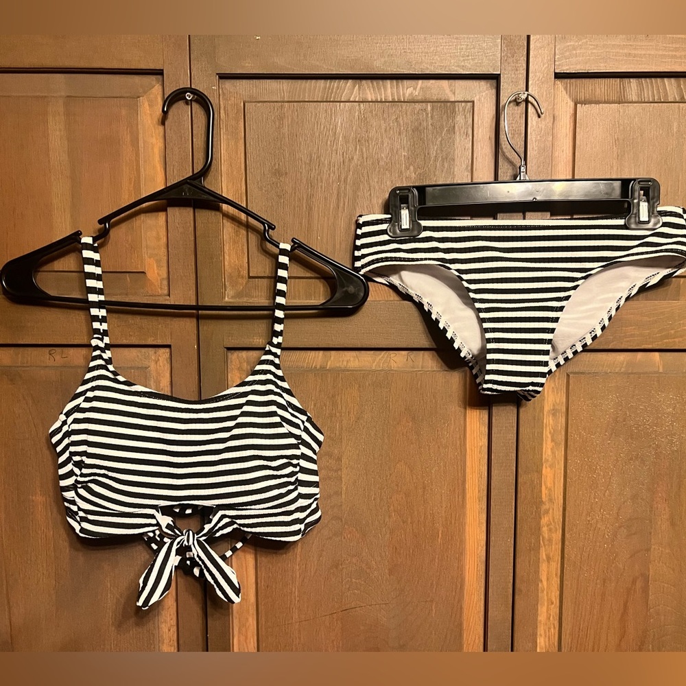 Women’s Xhilaration Bikini - Like New!